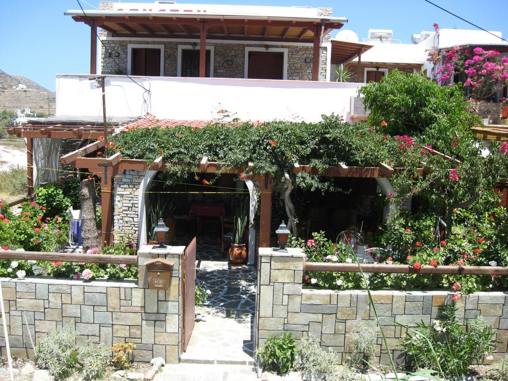 Pension Irini-Vicky Chora  Dış mekan fotoğraf